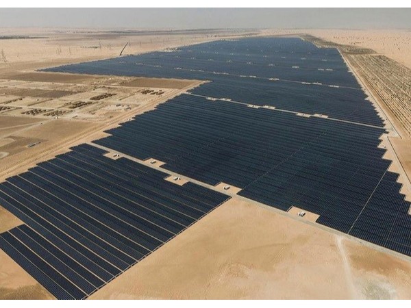 阿布扎比 Al Dhafra PV2光伏電站項(xiàng)目